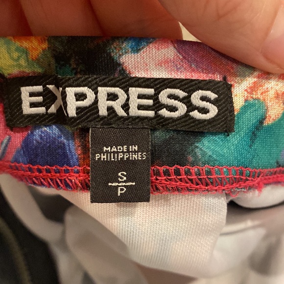 ⭐️Small Express Skirt - Picture 4 of 4